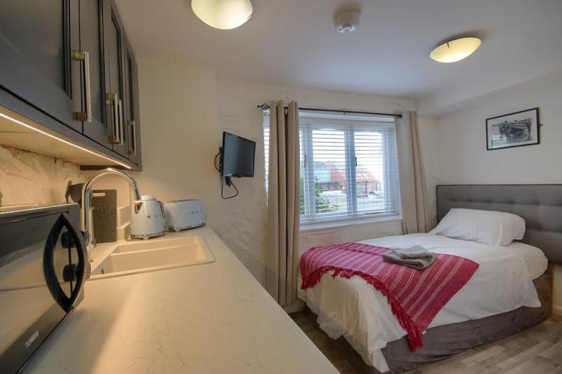Smugglers Luxury Accommodation Sheringham Exteriör bild